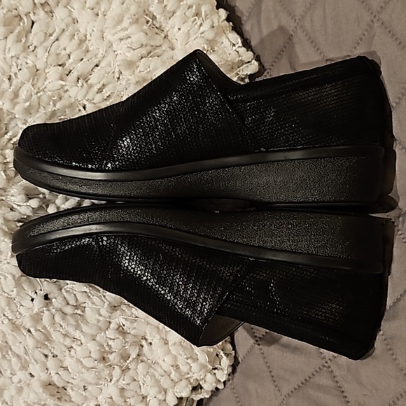 Alegria Shoes - Picture 7 of 16